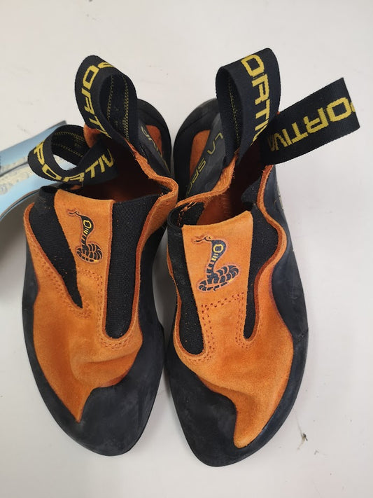 コブラ サイズEU32