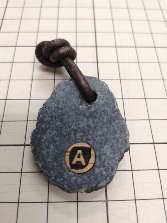 キーハンガー_クライミングシューズ_ブラウン 1点もの