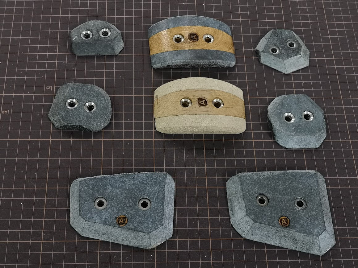 展示品＆自家使用　自然石　ビス止め　８個セット