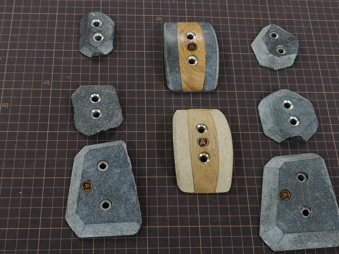 展示品＆自家使用　自然石　ビス止め　８個セット