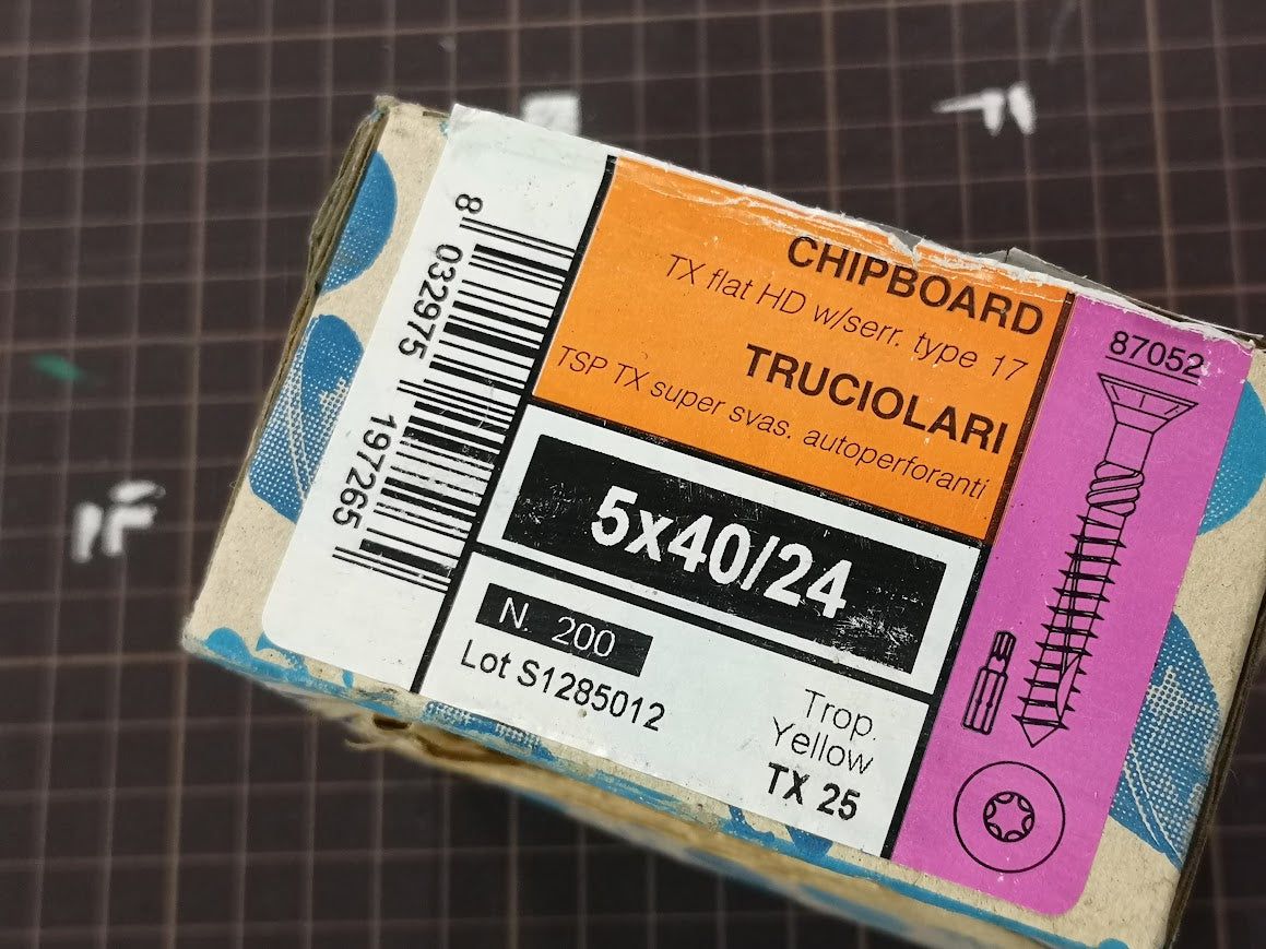 トルクスネジ